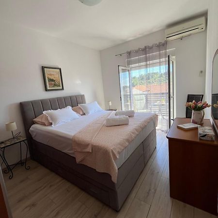 Apartment Bozo Хвар Екстериор снимка