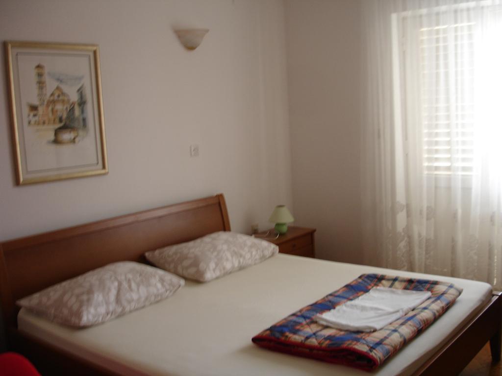 Apartment Bozo Хвар Екстериор снимка