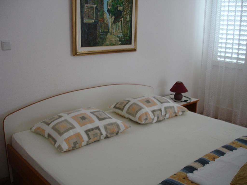 Apartment Bozo Хвар Екстериор снимка