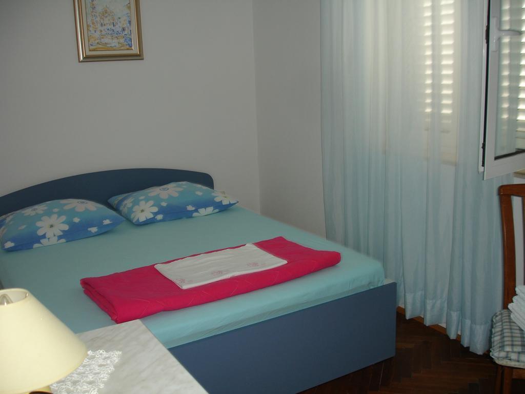 Apartment Bozo Хвар Екстериор снимка