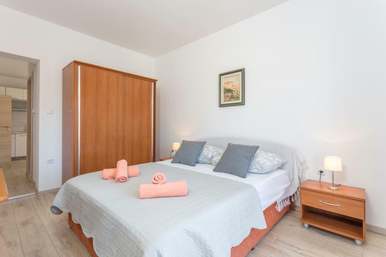 Apartment Bozo Хвар Екстериор снимка