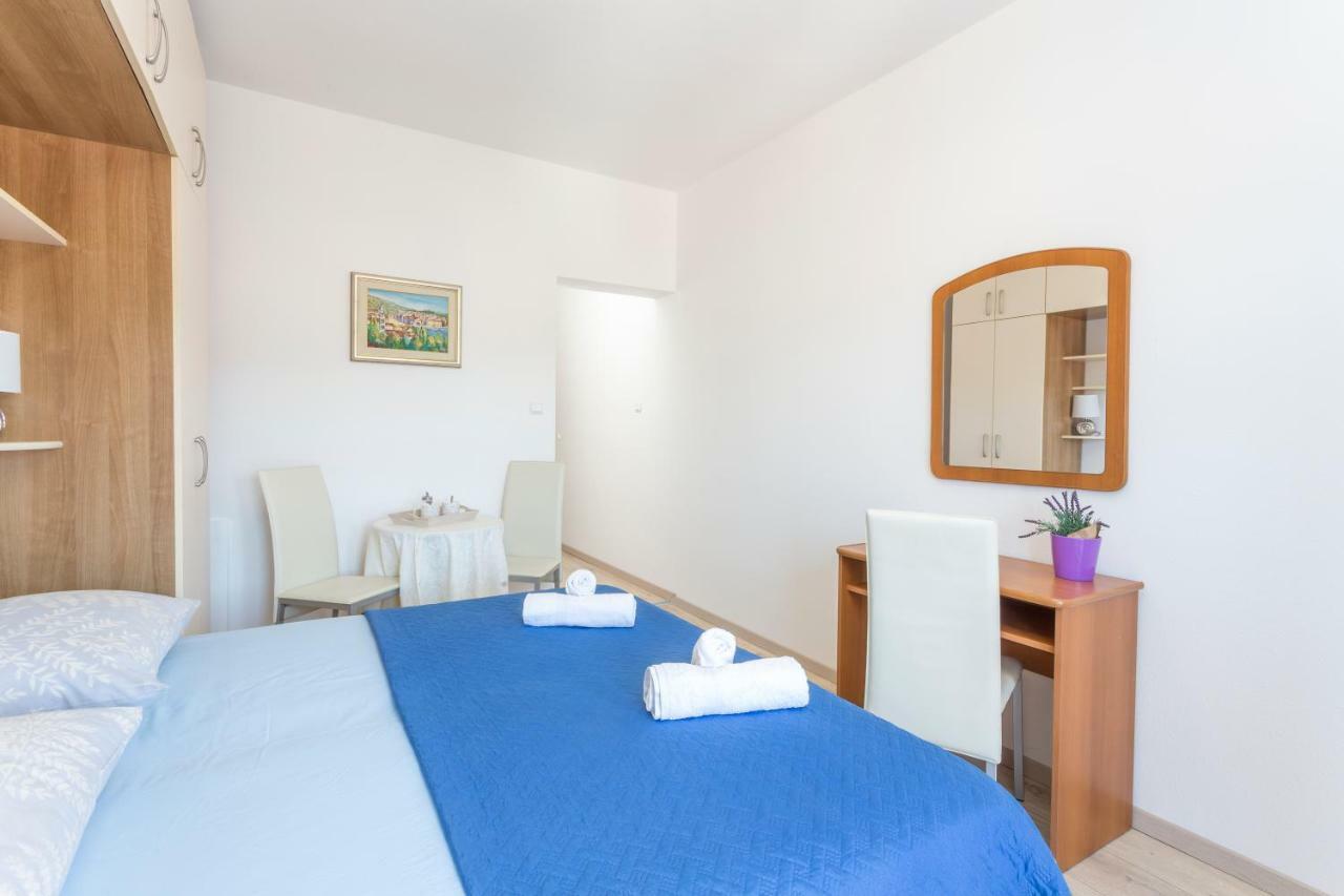 Apartment Bozo Хвар Екстериор снимка